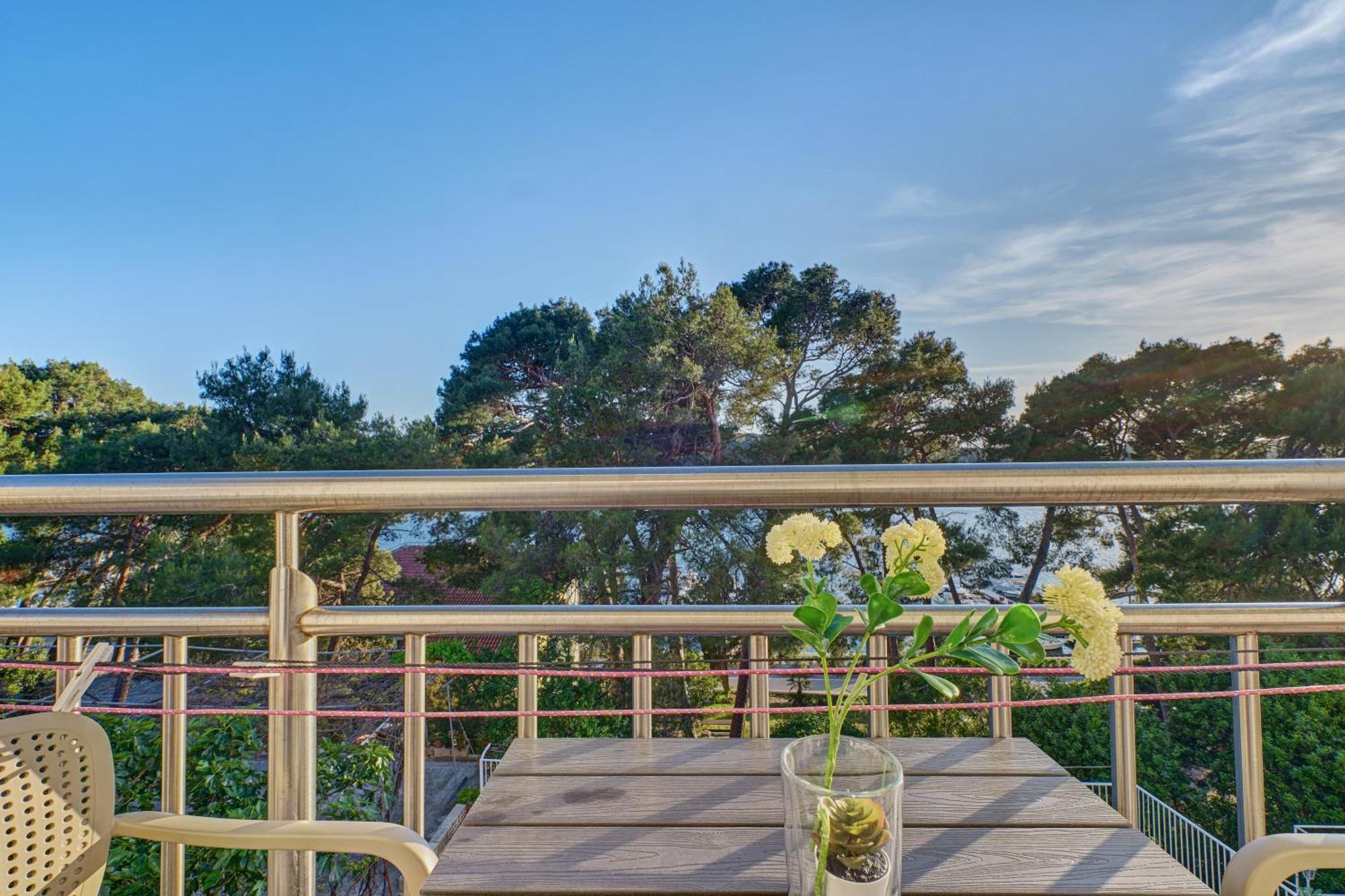Calma Sea View Rooms Mali Lošinj Dış mekan fotoğraf